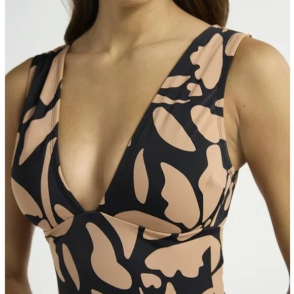 Sofia by Sofia Vergara Women's Carmen One Piece Swimsuit, Size L (12-14) - Picture 3 of 12